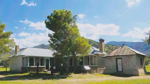 Brown Canyon Ranch: view from the front.